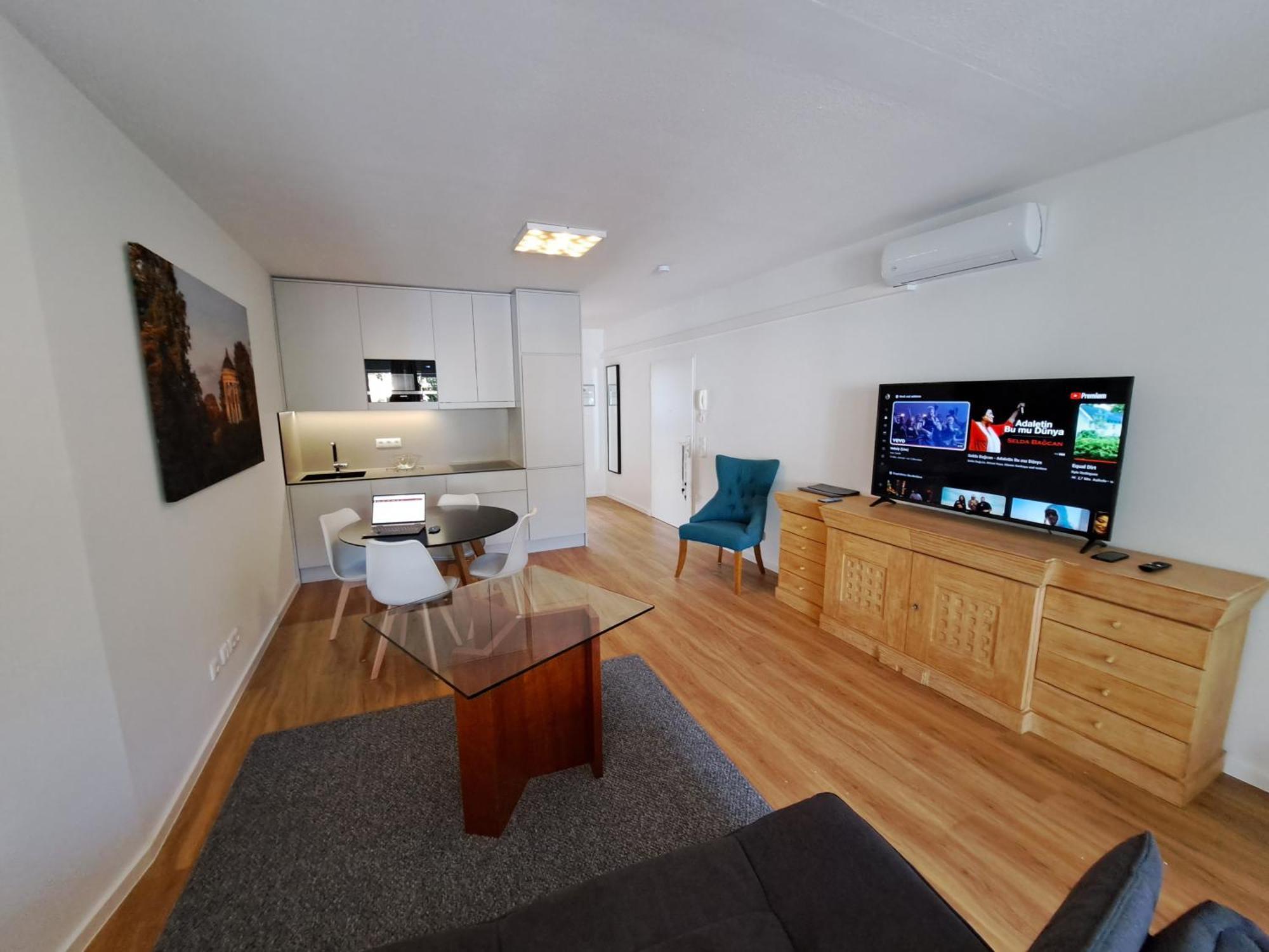 Appartement East Park Baumkirchner Str 18 *